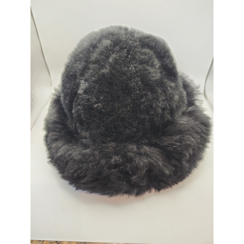 Insanely Soft Faux Fur Hat - Picture 3 of 5